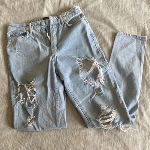 Mom high rise ripped jeans